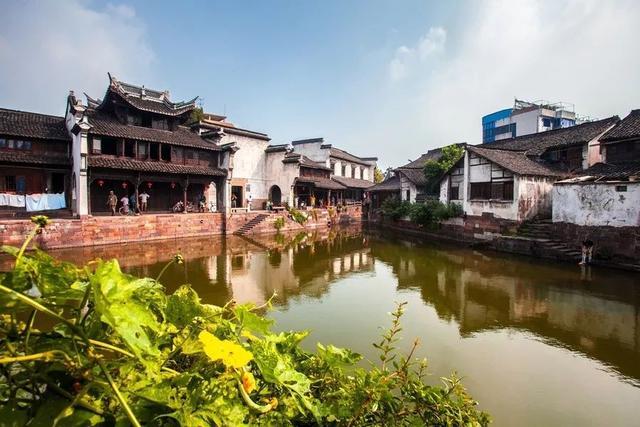 小魔仙跳舞